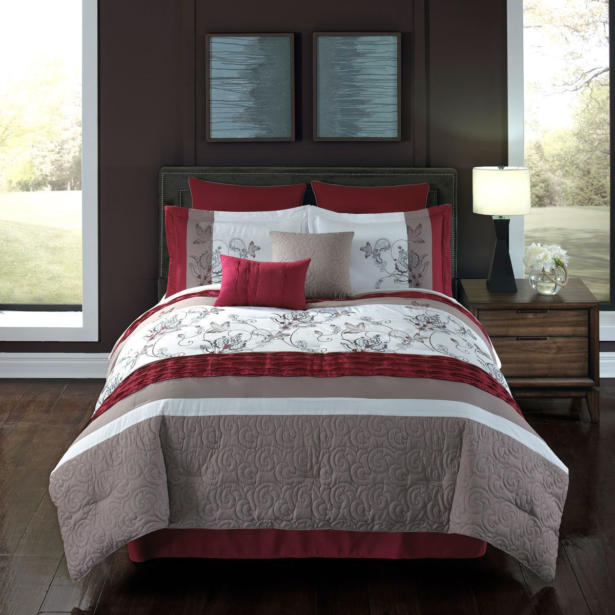 Picture of SPICE RED 8 PIECE KING LINEN SET