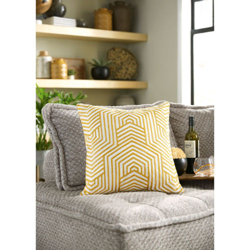 Picture of GEOMETRIC THROW PILLOW
